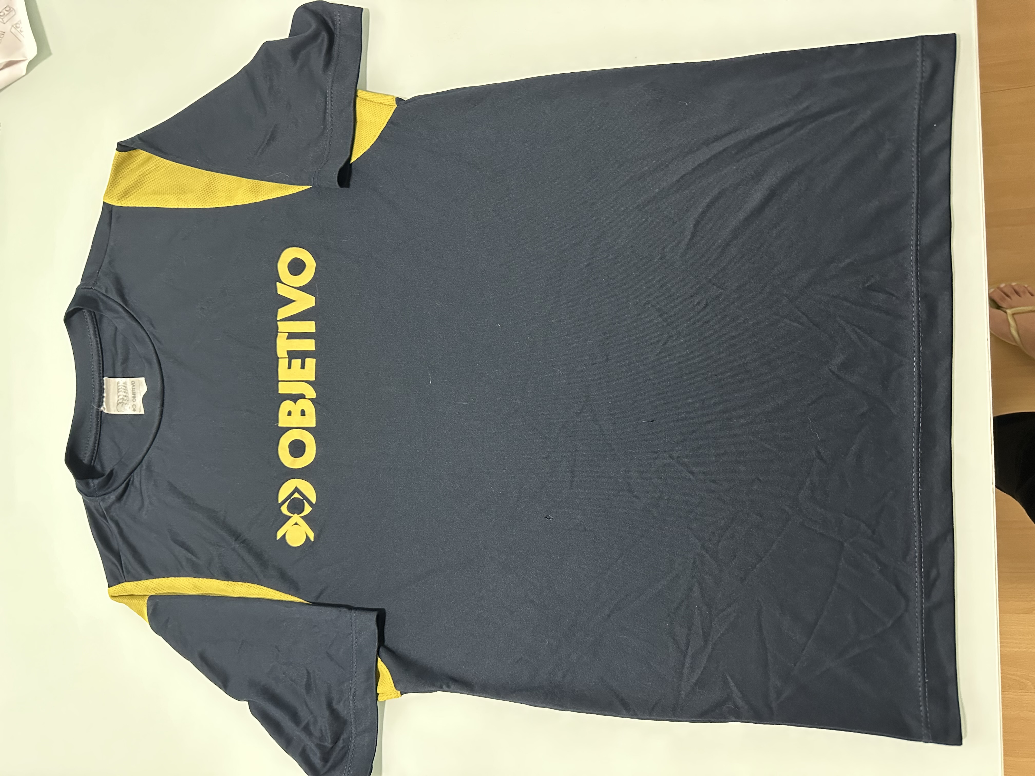 Camiseta · Tamanho 14